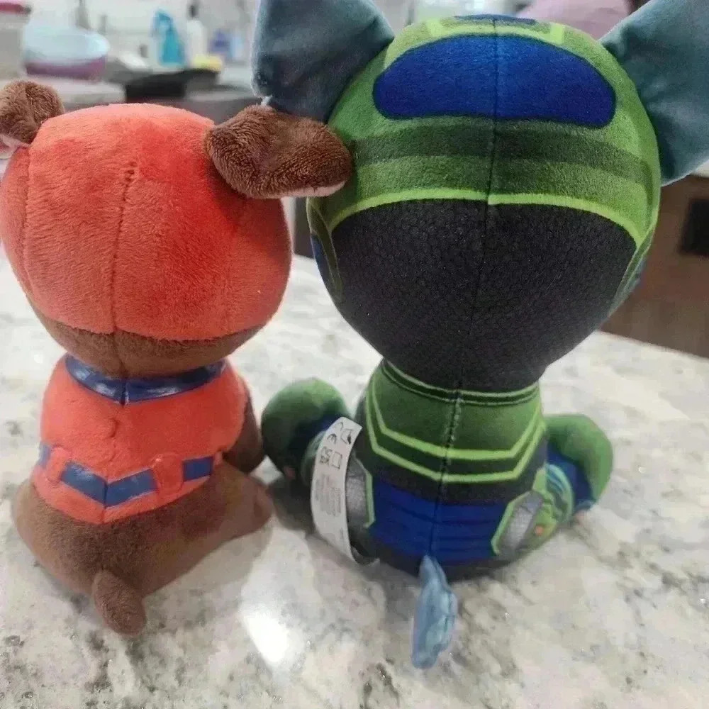 2 Paw Patrol Plush Rocky And Zuma - Picture 2 of 3